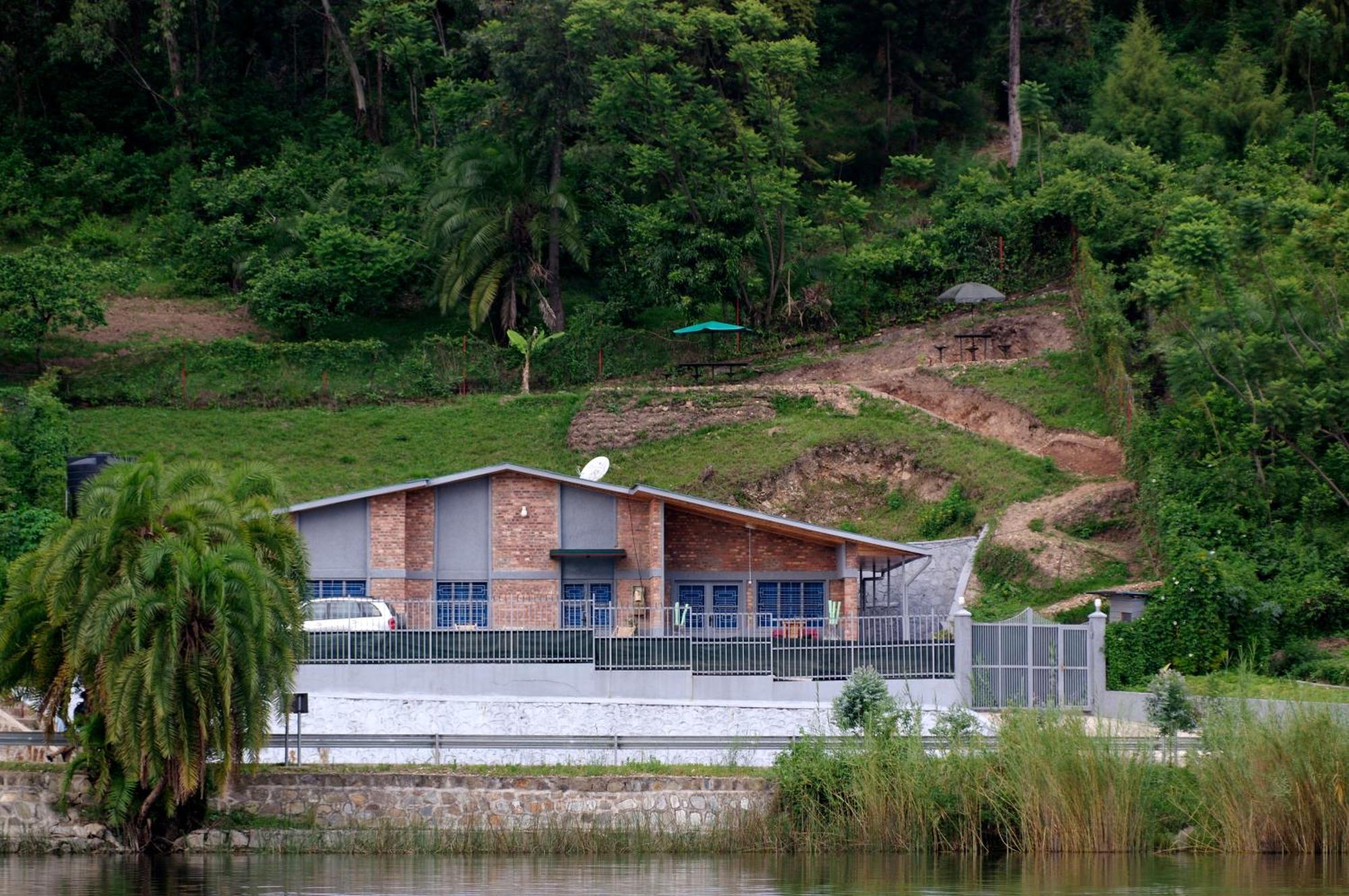 Spa Shallum Kibuye Luaran gambar
