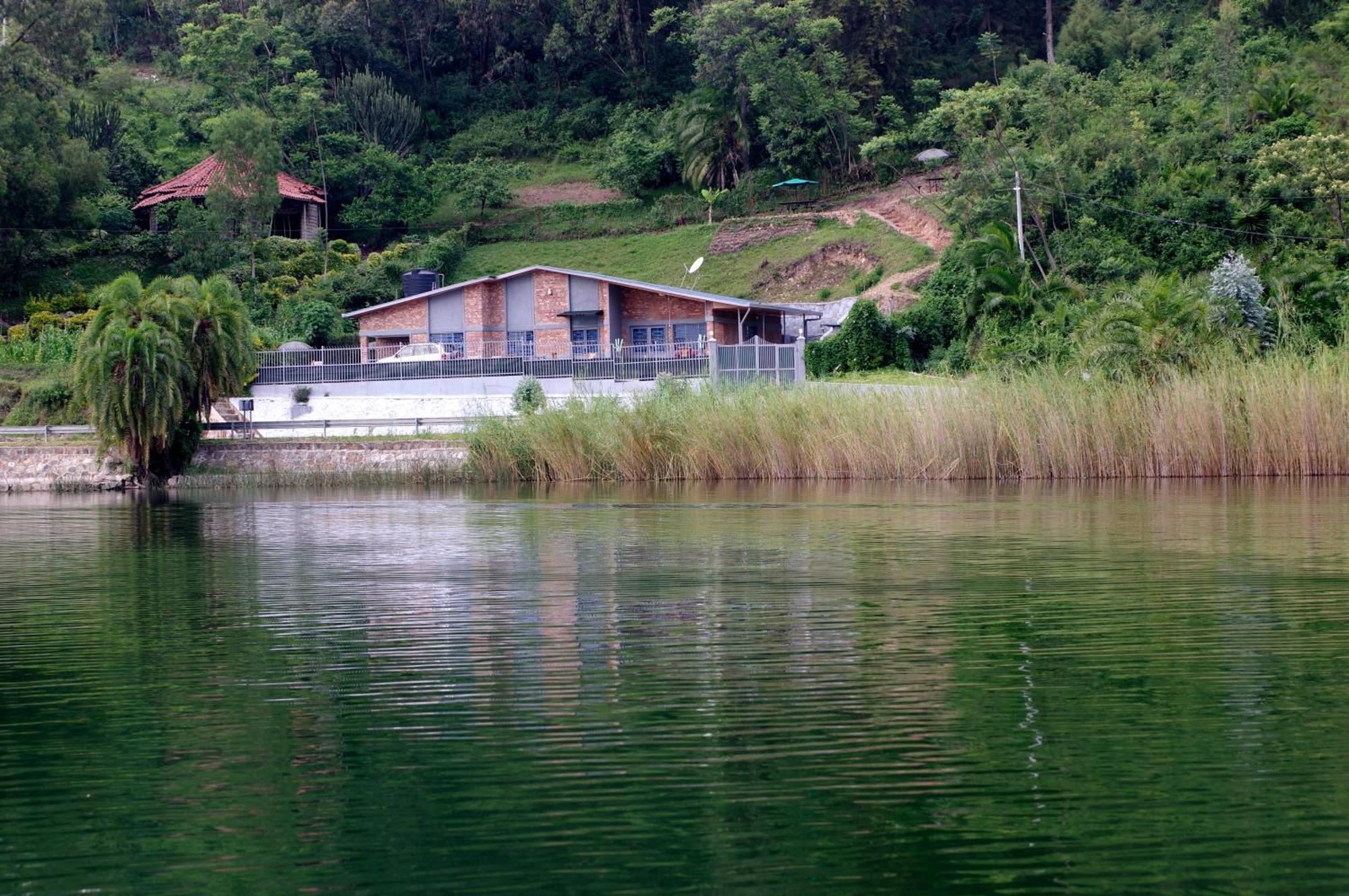 Spa Shallum Kibuye Luaran gambar