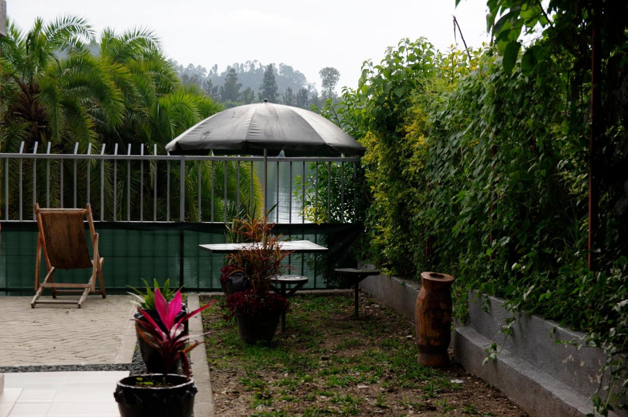Spa Shallum Kibuye Luaran gambar