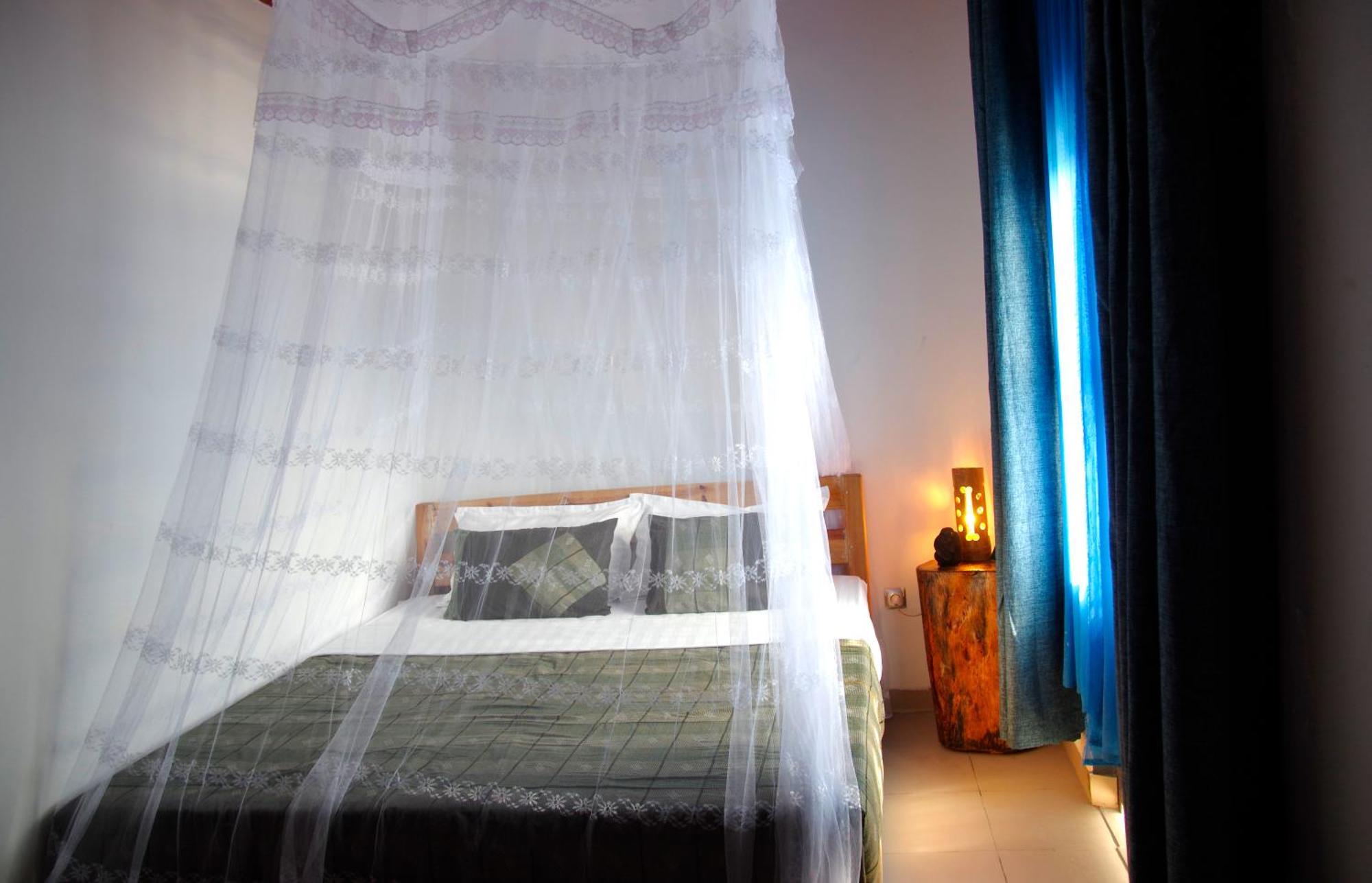 Spa Shallum Kibuye Luaran gambar