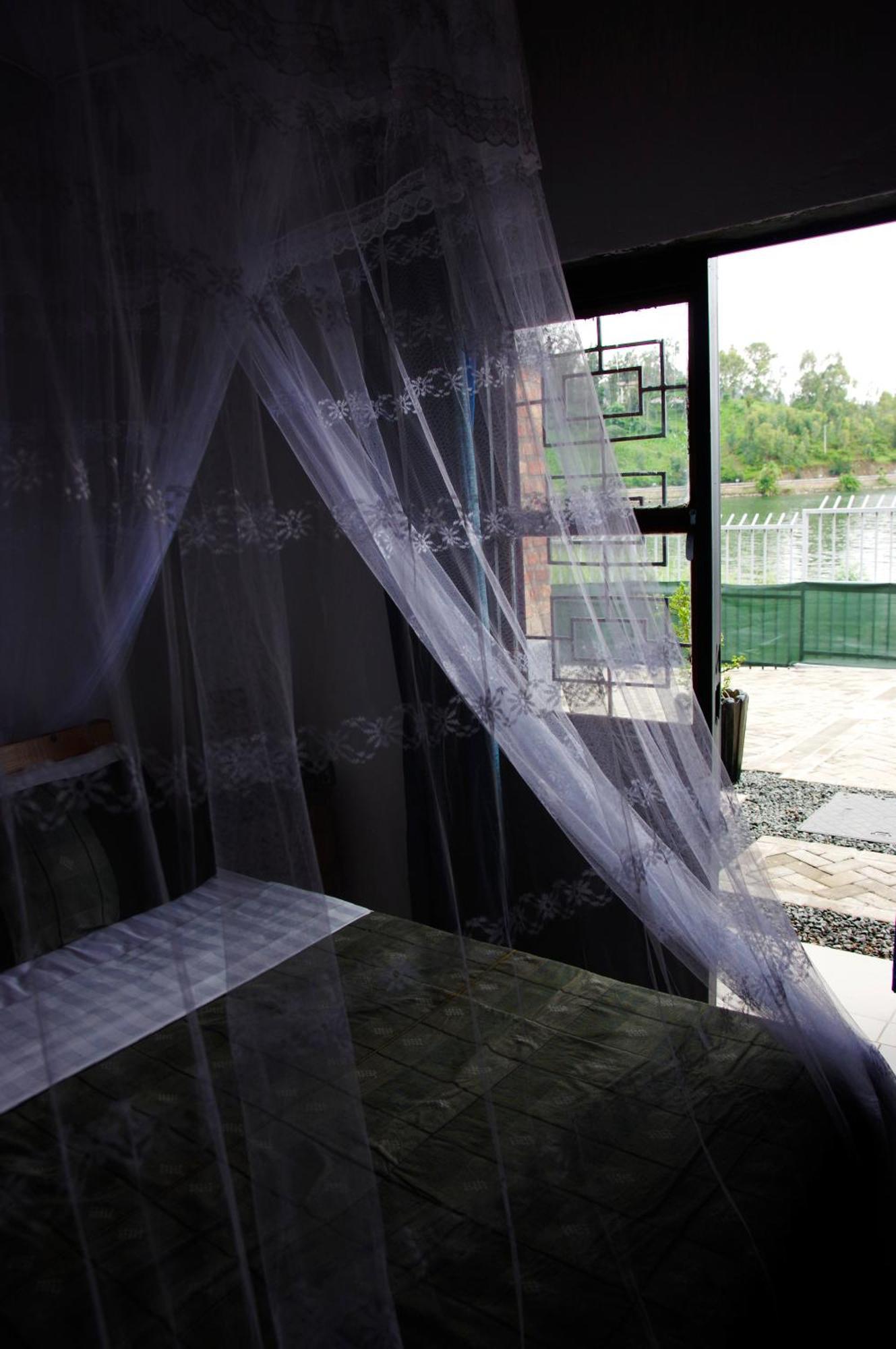 Spa Shallum Kibuye Luaran gambar